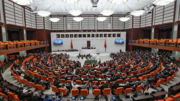 Çerçeve yasa Genel Kurul’da görüşülecek: 592 milletvekilinden 410’u ‘Evet’e hazır!